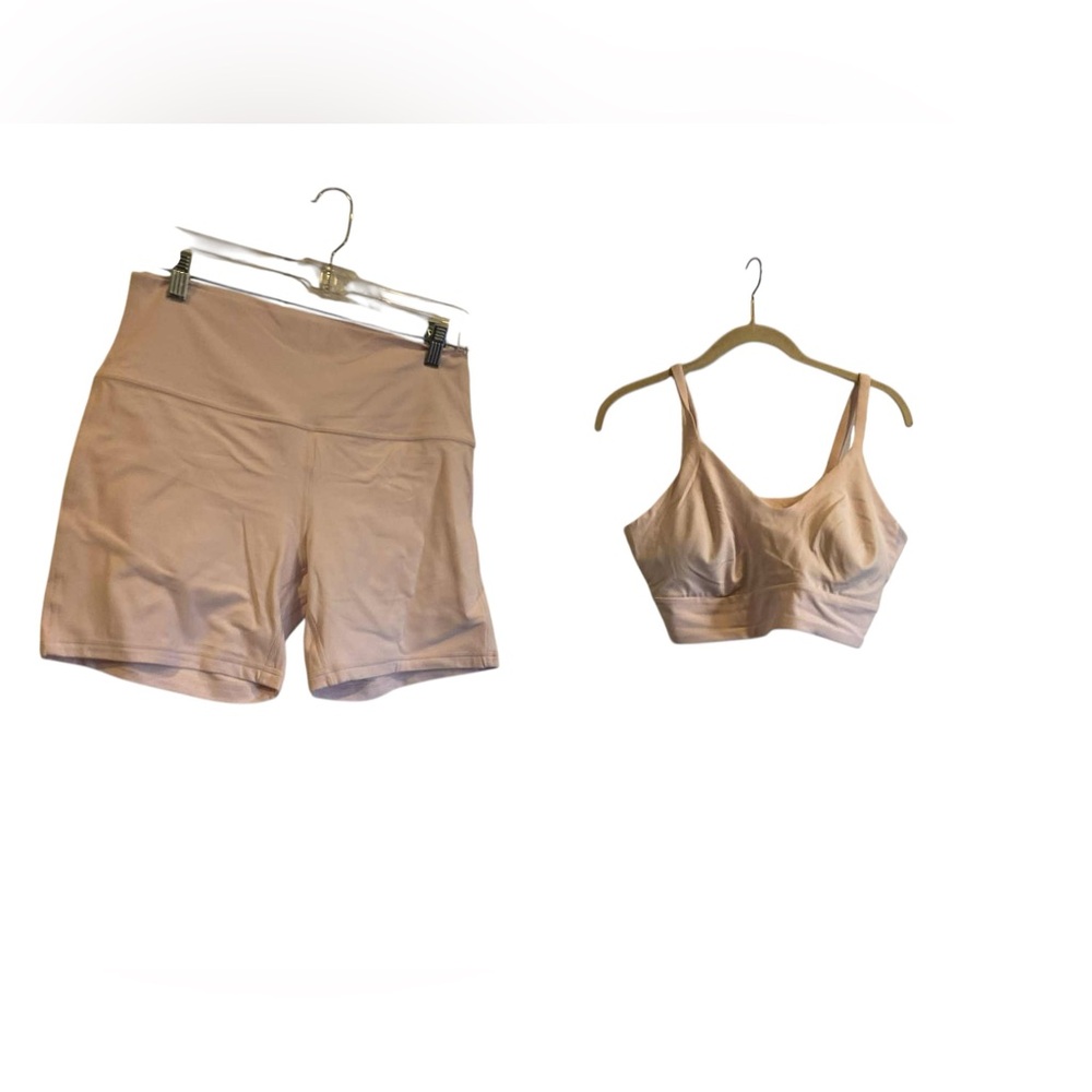 NWT Lululemon bra and shorts set BLISSFUL PINK Size 12
